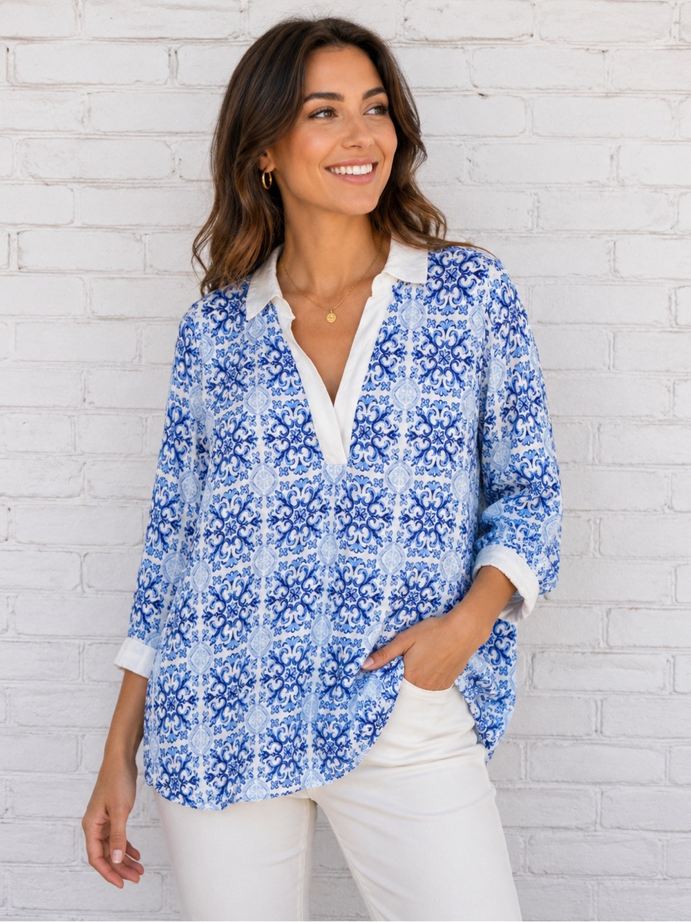 Isaac Mizrahi Blue & White Damask Print Tunic Top 100% Linen Size: L 3/4 Sleeve